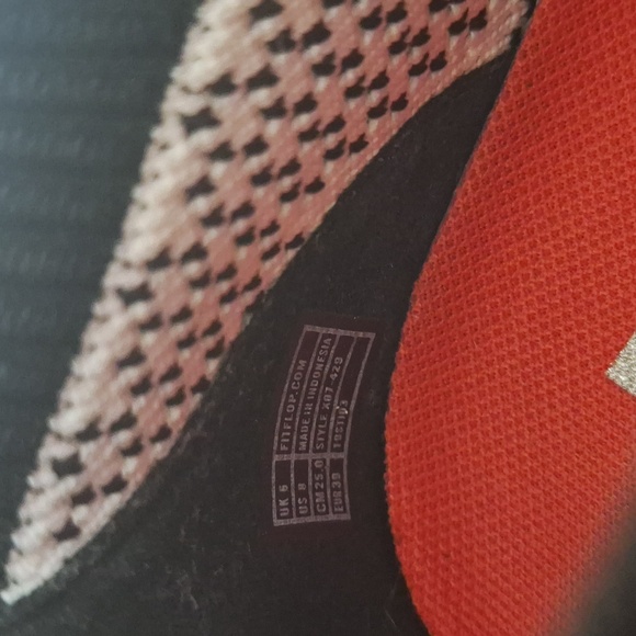 FitFlop Womens Marbleknit Black/White Walking Shoes Size 8 Medium (B, M) - Picture 12 of 12